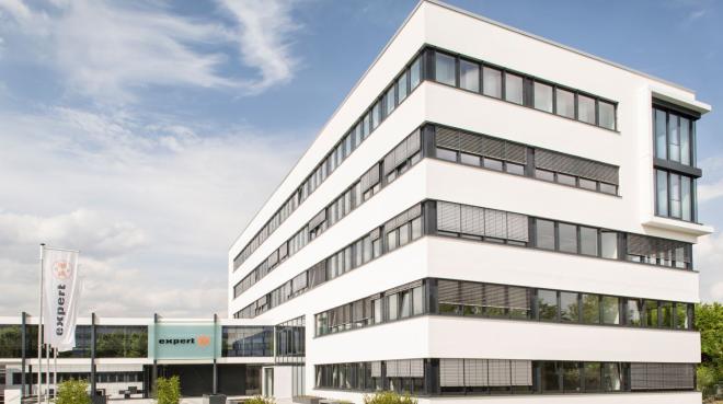 Heutige Expert-Zentrale in Langenhagen - Bild: Expert