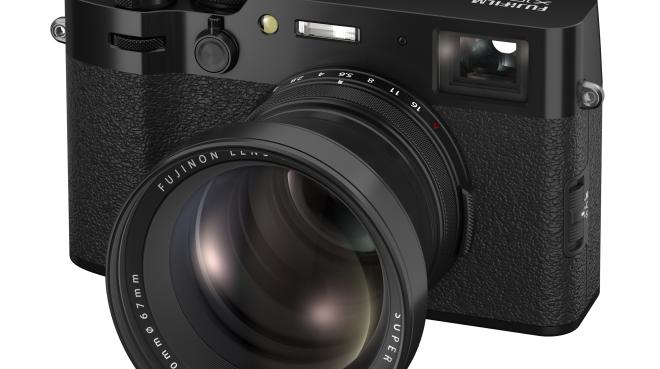 Fujifilm X100VI in Schwarz mit Telekonverter TCL-X100 II
