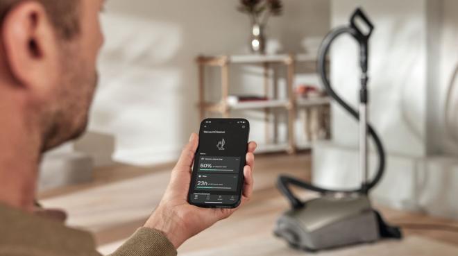 Staubsauger und App über Smartphone