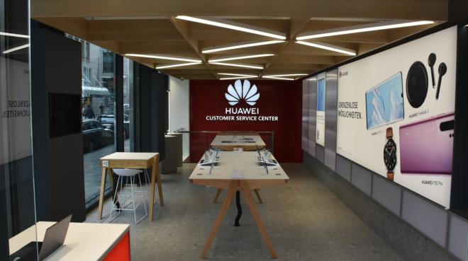 Wie der Huawei Store in Düsseldorf könnte auch der Flagship Store in Berlin aussehen, nur mit mehr „Erlebnis“ für die Nutzer und größerer Fläche, Foto: Huawei