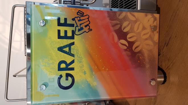 Marcus Dörr gestaltete die Geräteseite der Graef Siebträger mit dem Design „Graeffiti“.