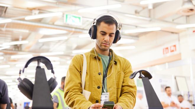 Kopfhörer Testen in der World of Headphones, Foto: High End Society