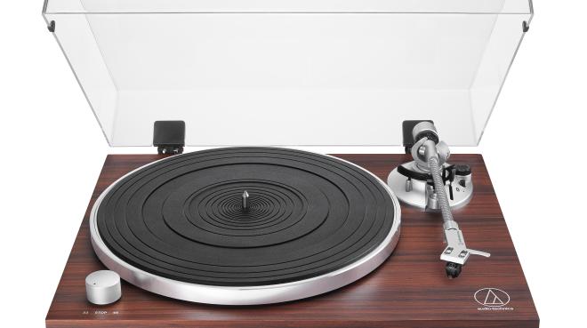 Plattenspieler AT-LPW50BT-RW, Foto: Audio-Technica