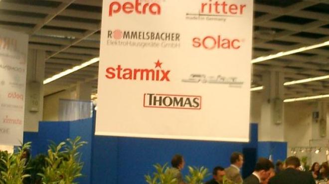 Erster Messeauftritt der Pro Business auf der Hometech 2004 in Köln - Bild: apc